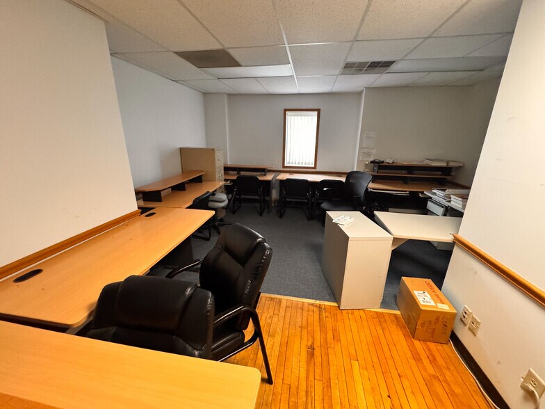 More Photos Of 55 E Main St, Carrollton Office For Sale