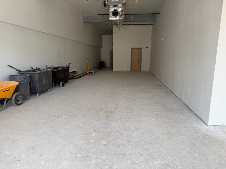 More Photos Of 209-211 Westwood Ave, Westwood Restaurant For Lease