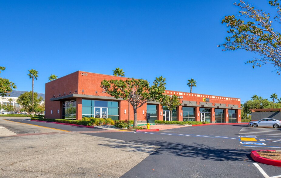 More Photos Of 12499 Victoria Gardens Ln, Rancho Cucamonga Freestanding For Lease