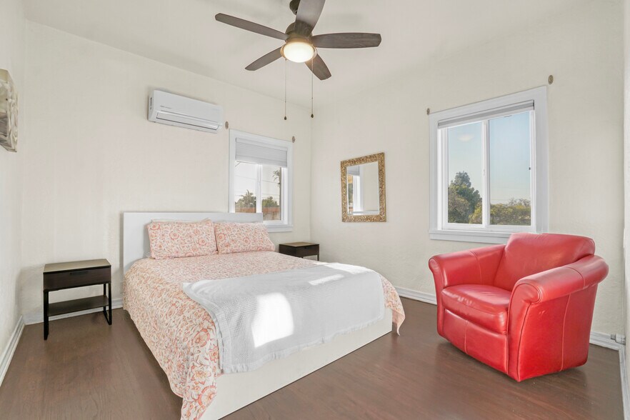 More Photos Of 2536 Atlantic Ave, Long Beach Multifamily For Sale