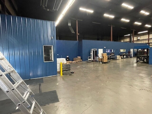 More Photos Of 1522 Manchester Rd, West Carrollton Warehouse For Sale