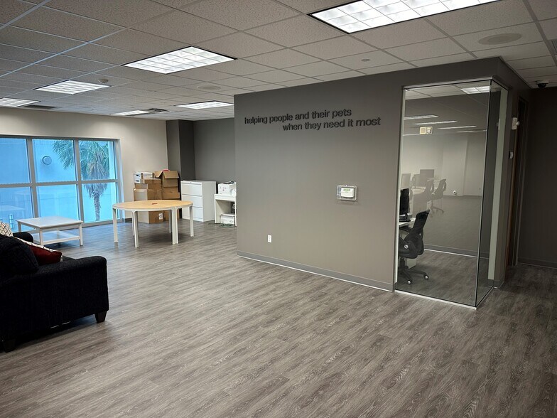 More Photos Of 1120 E Kennedy Blvd, Tampa Office For Sale