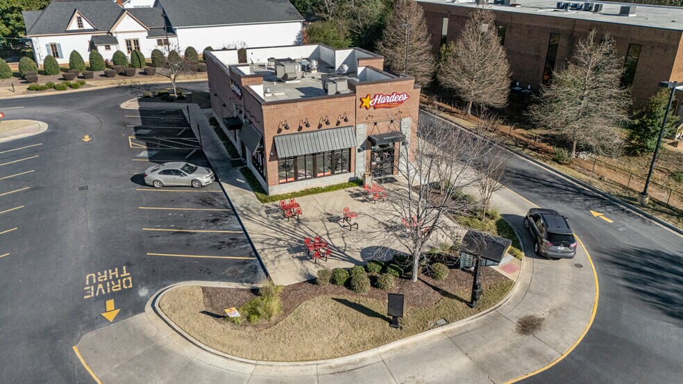 More Photos Of 113 N Broad St, Winder Freestanding For Sale