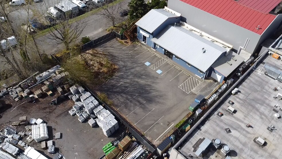 More Photos Of 720 8th Ave, Kirkland Flex For Sale