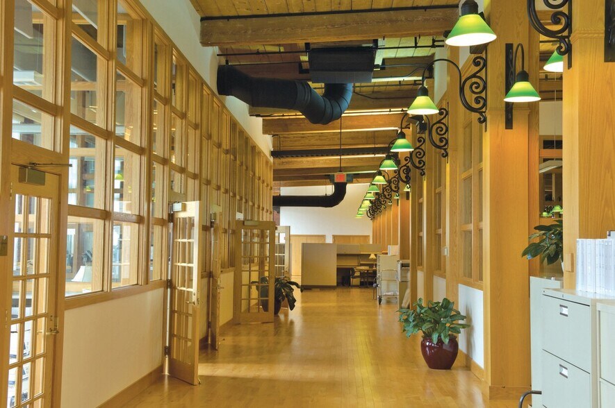 More Photos Of 250 Commercial St, Manchester Light Manufacturing For Lease