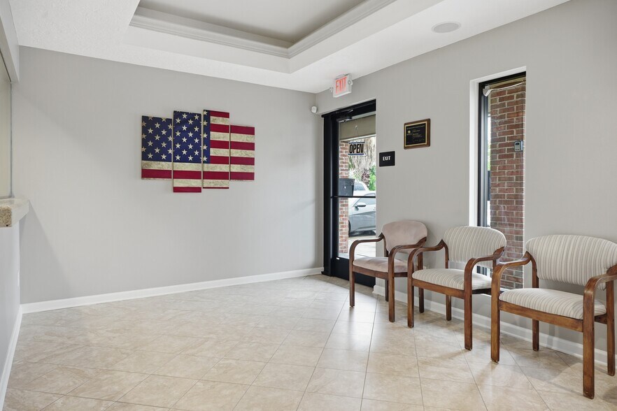 More Photos Of 12325 Scarsdale Blvd, Houston Medical For Lease