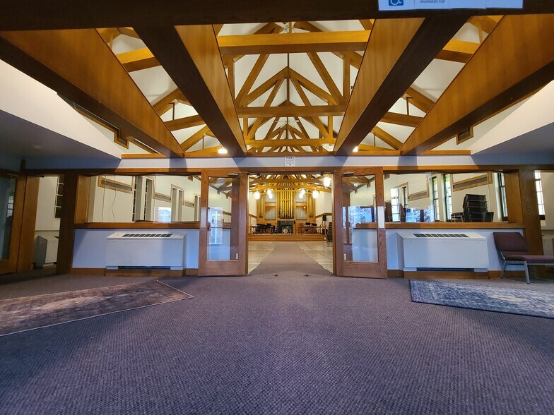 More Photos Of 2100 Kentucky Ave, Fort Wayne Religious Facility For Sale