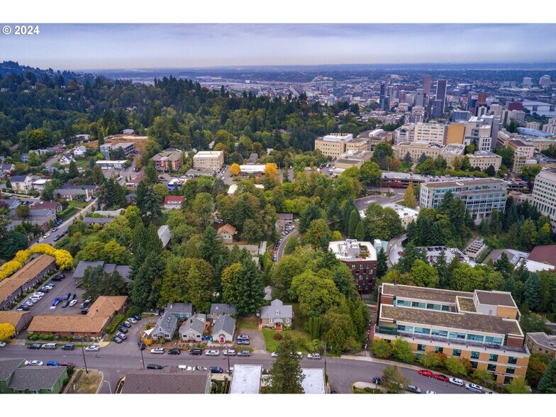 More Photos Of 909 SW Gaines St, Portland Land For Sale