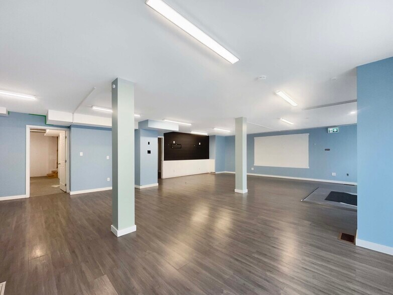 More Photos Of 59 Dalhousie St, Brantford Storefront For Lease