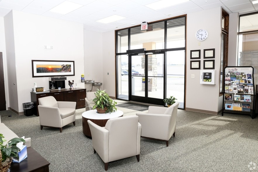 More Photos Of 1645 Downtown West Blvd, Knoxville General Retail For Sale