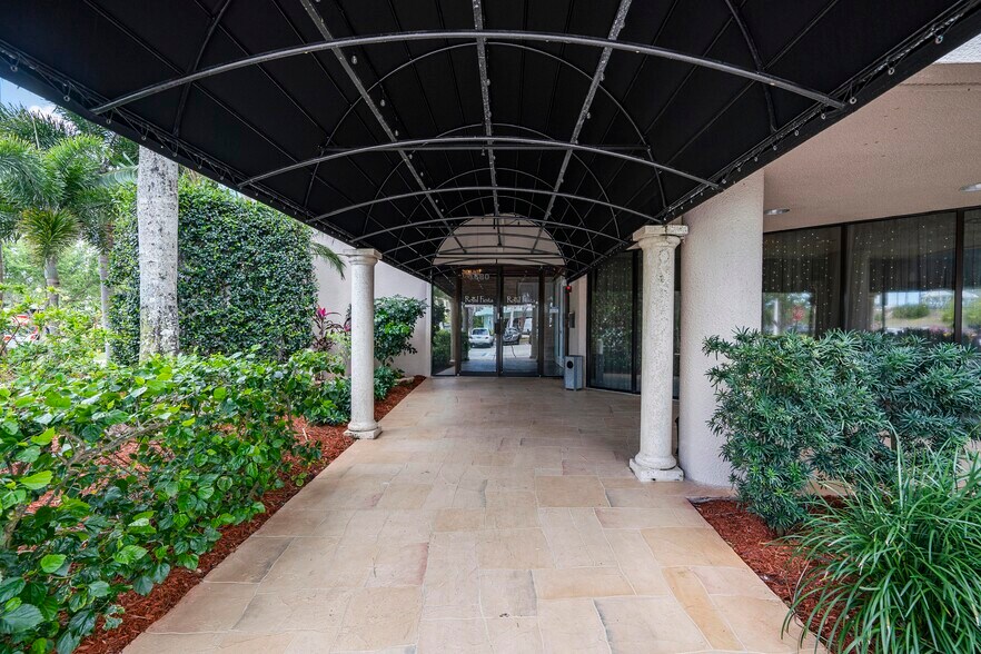 More Photos Of 1680 SE 3rd Ct, Deerfield Beach Loft Creative Space For Lease