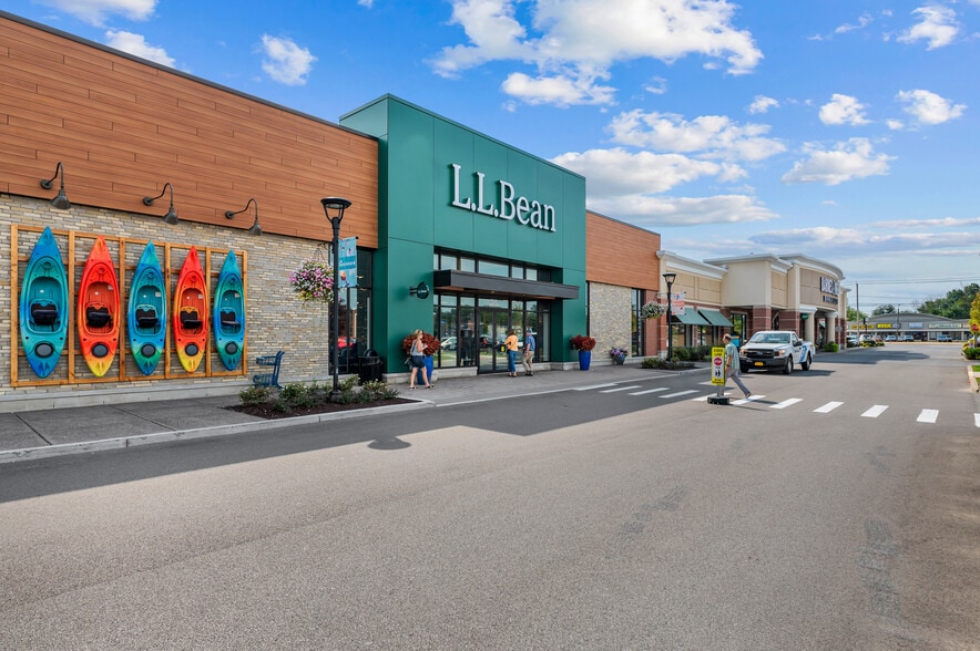 More Photos Of 1579-1585 Niagara Falls Blvd, Amherst General Retail For Lease