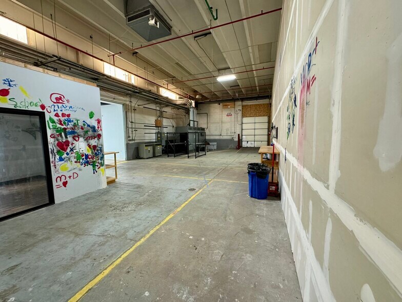 More Photos Of 750 Garden Of The Gods Rd, Colorado Springs Storefront For Lease