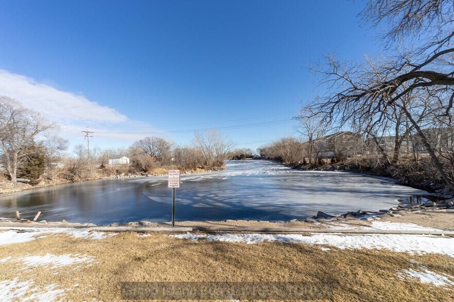 More Photos Of 3205 S Locust St, Grand Island Hotel For Sale