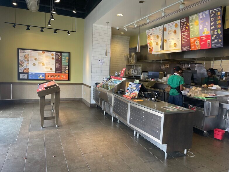 More Photos Of 8926 JM Keynes Dr, Charlotte Restaurant For Sale