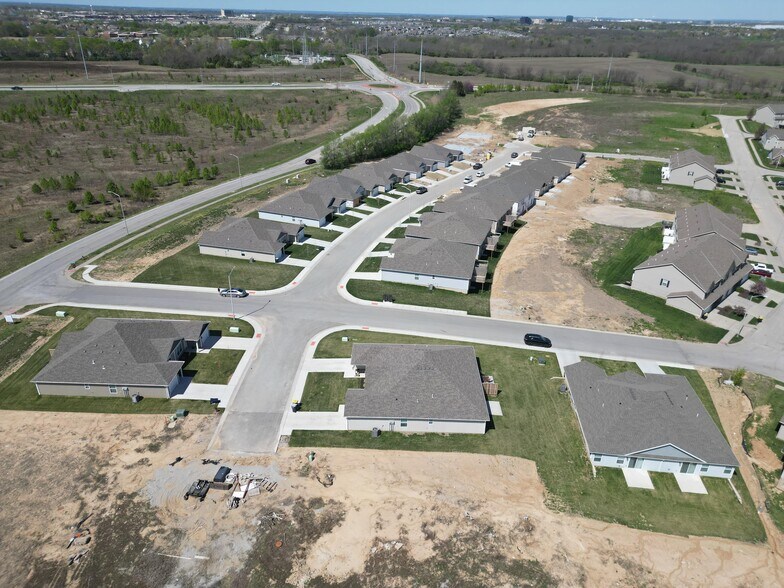 More Photos Of , Kansas City Multifamily For Sale