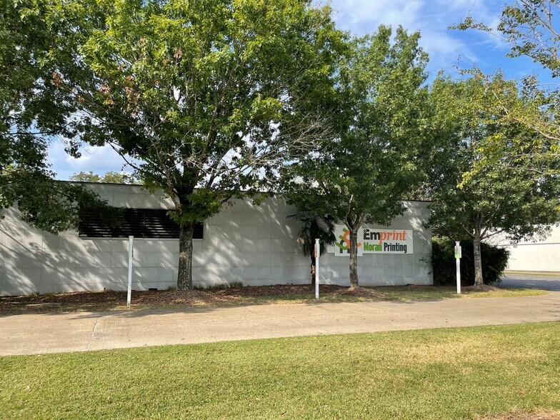 More Photos Of 5425 Florida Blvd, Baton Rouge Manufacturing For Sale