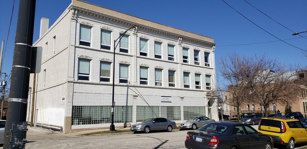More Photos Of 1110 S Oakley Blvd, Chicago Office For Sale