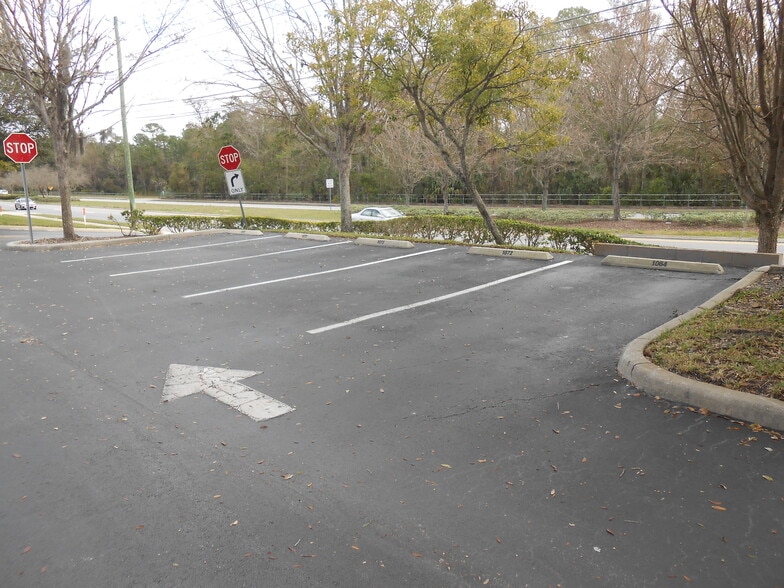 More Photos Of 2100 Ronald Reagan Blvd, Longwood Showroom For Sale