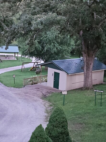 More Photos Of 36026 Jewell Ct, Earlham Land For Sale