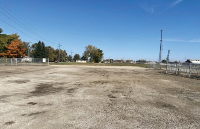 More Photos Of 2064 N Woodford St, Decatur Warehouse For Lease