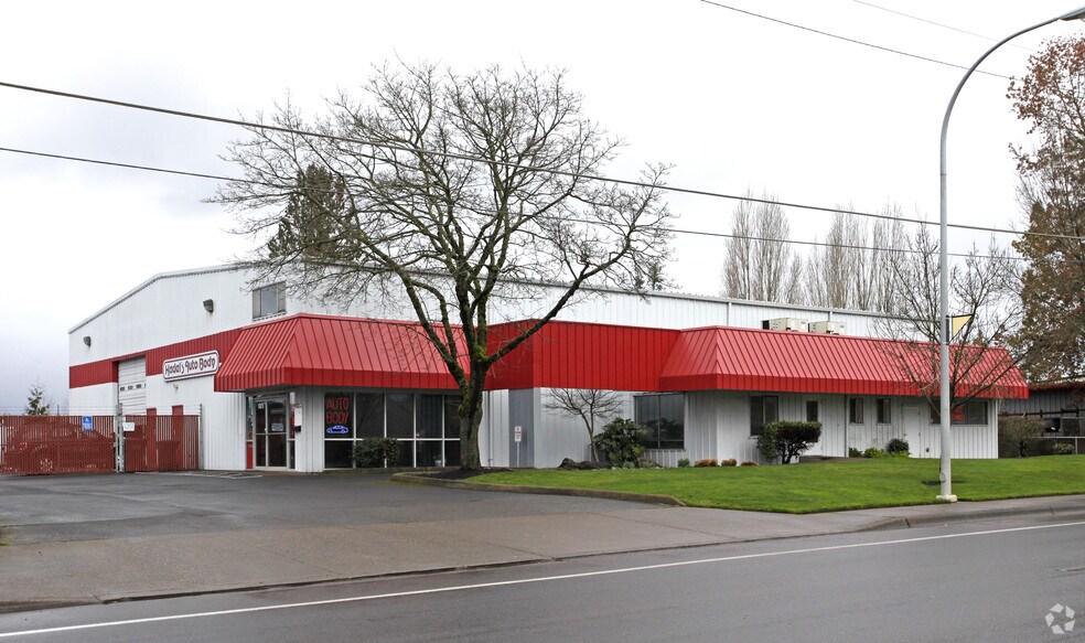 Primary Photo Of 10075 SW Tualatin-sherwood Rd, Tualatin Auto Repair For Sale