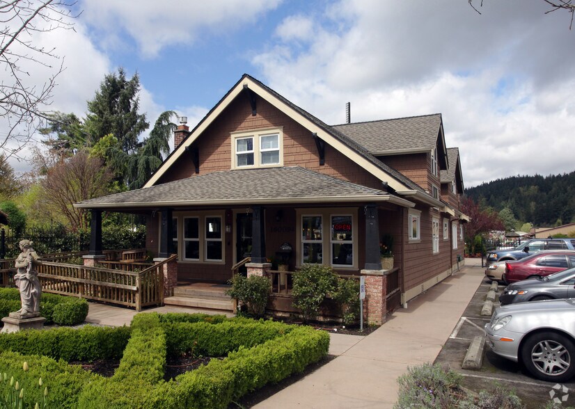 More Photos Of 16009 60th St E, Sumner Restaurant For Sale