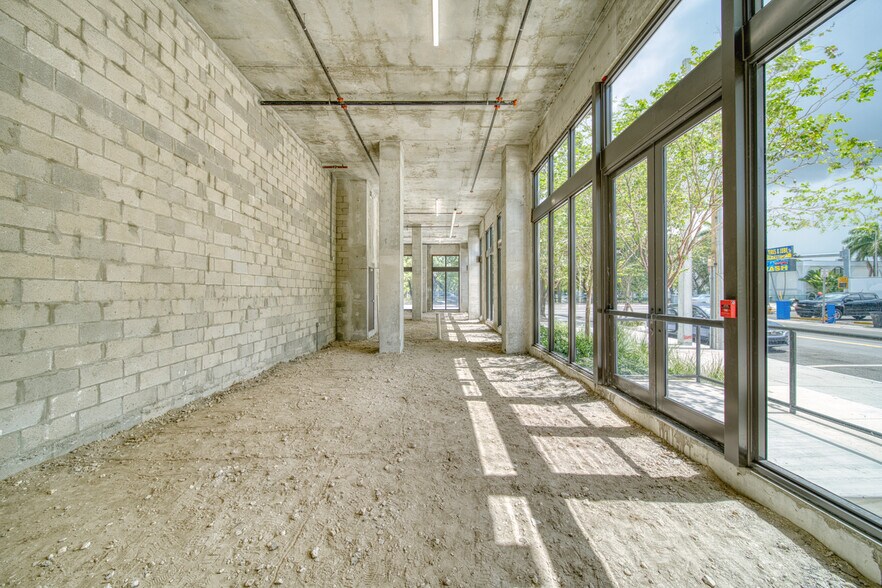 More Photos Of 5402 W Flagler St, Coral Gables General Retail For Lease