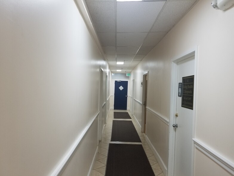 More Photos Of 525 Eastern Ave, Fairmount Heights Medical For Lease