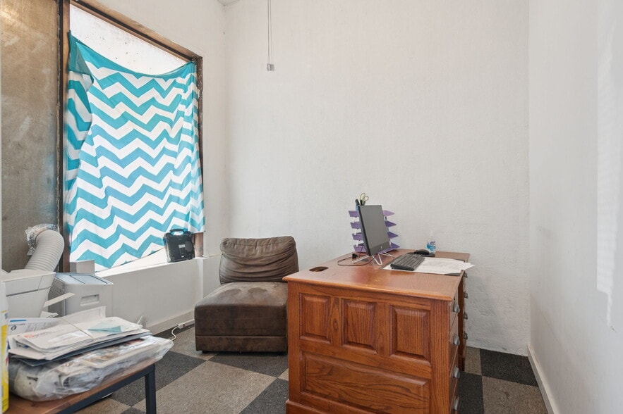 More Photos Of 10058 E Wilson Rd, Independence Manufacturing For Sale