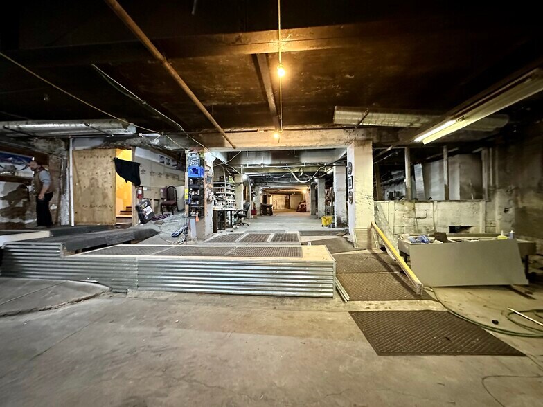 More Photos Of 231 E Main St, Trinidad Bar For Sale