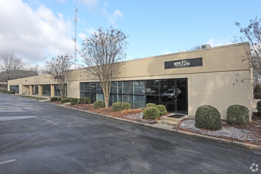 More Photos Of 7817 National Service Rd, Greensboro Office For Lease