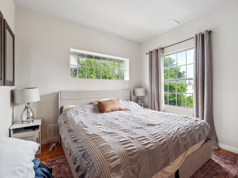 More Photos Of 1725 N High St, Denver Apartments For Sale