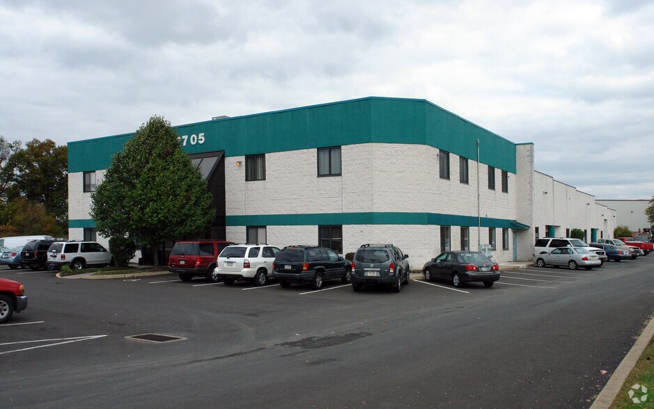 More Photos Of 2705 Black Lake Pl, Philadelphia Warehouse For Lease