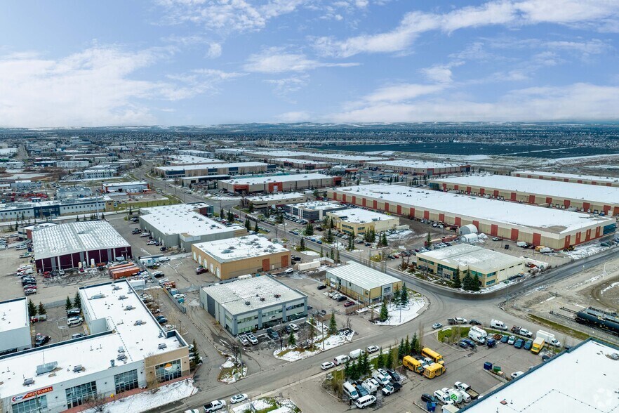 More Photos Of 4351 104th Ave SE, Calgary Warehouse For Sale