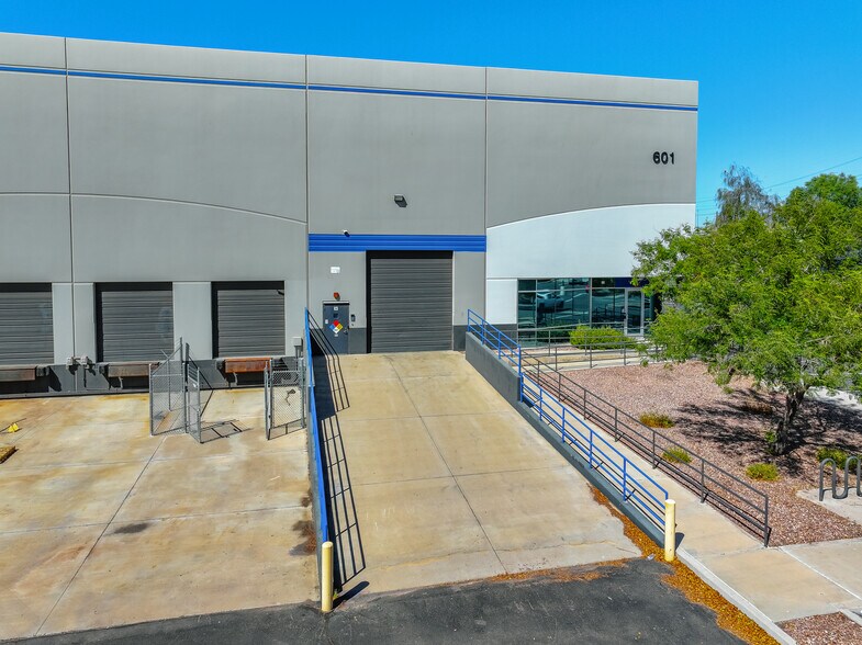More Photos Of 601 S 54th St, Chandler Warehouse For Lease