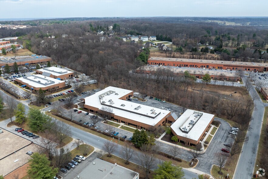 More Photos Of 11421 Cronhill Dr, Owings Mills Light Manufacturing For Lease