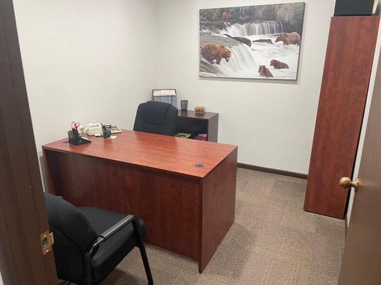More Photos Of 1432 Lincoln Way, McKeesport Medical For Lease