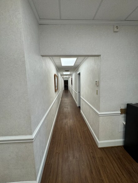 More Photos Of 9112 Virginia Ave, Bassett Office For Sale