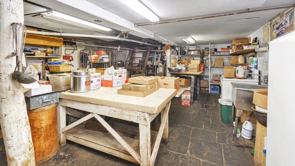 More Photos Of 4 E Main St, Riverhead Storefront Retail Office For Sale