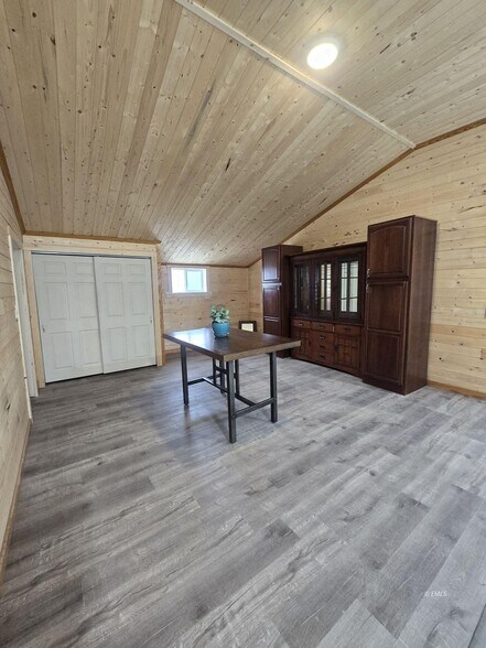 More Photos Of 99 Sunday Creek Airpark Dr, Miles City Flex For Sale