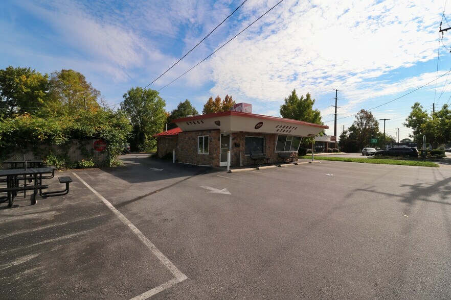 More Photos Of 2722 Easton Ave, Bethlehem Restaurant For Sale