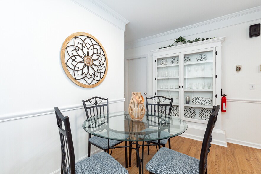 More Photos Of 48 Columbia St, Poughkeepsie Apartments For Sale