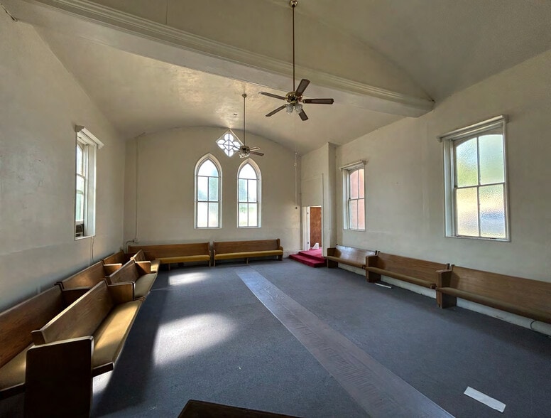 More Photos Of 94 E Center St, Kaysville Religious Facility For Sale
