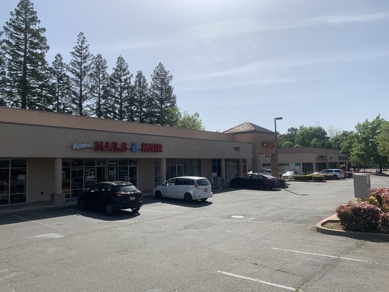 More Photos Of 9372 Madison Ave, Orangevale General Retail For Lease