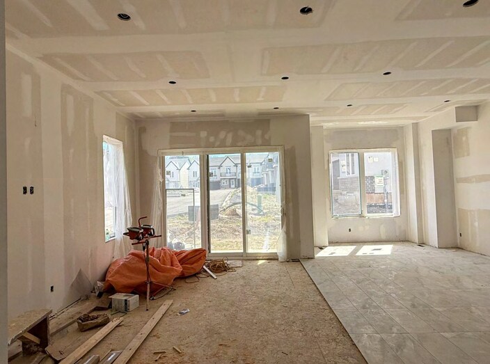 More Photos Of 2700 Mewburn Rd, Niagara Falls Apartments For Sale