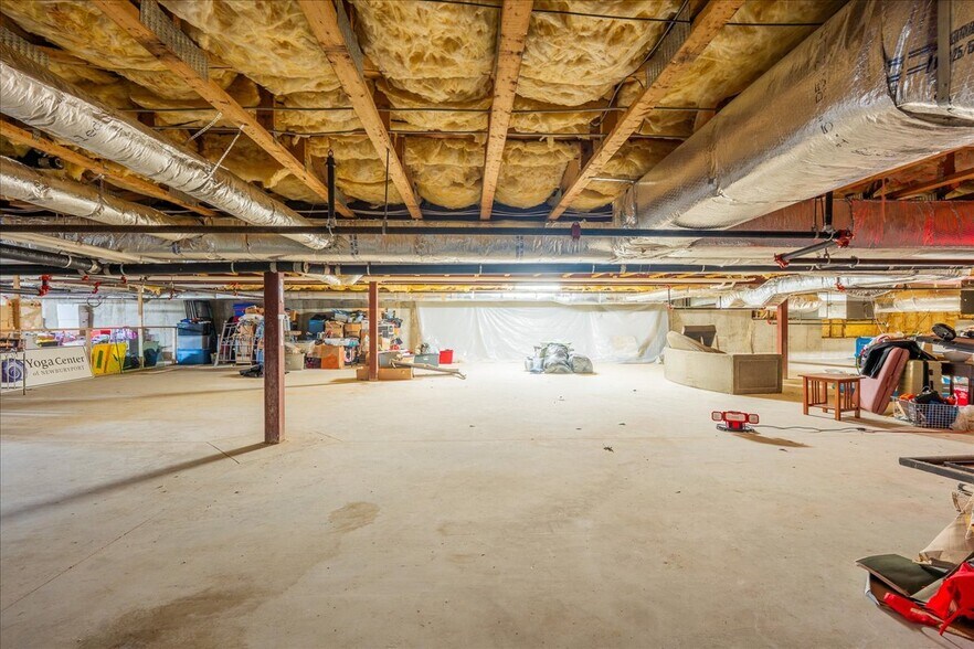 More Photos Of 443 W Lowell Ave, Haverhill Office For Sale