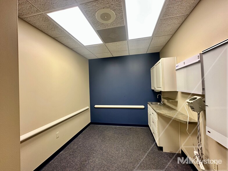 More Photos Of 2201 Ridgewood Rd, Wyomissing Medical For Sale