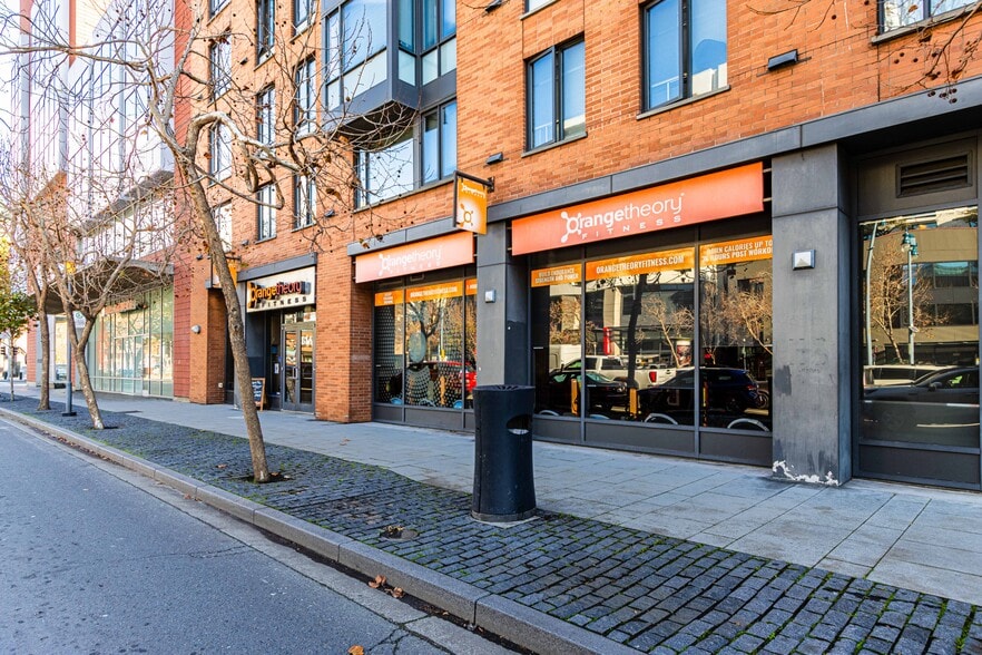More Photos Of 215-227 King St, San Francisco Apartments For Lease