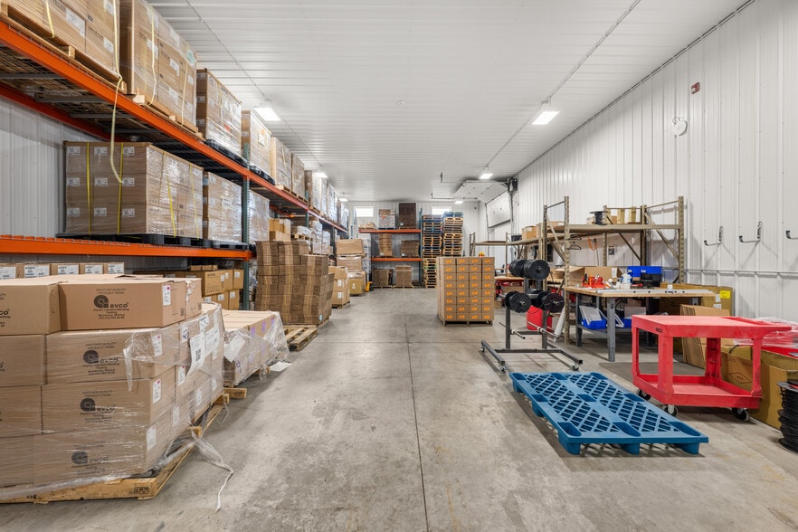 More Photos Of 6202 402nd St, North Branch Manufacturing For Sale